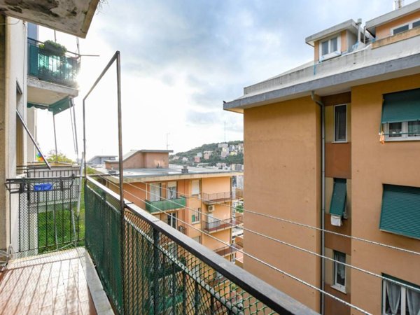 appartamento in vendita a Genova in zona Lagaccio / Granarolo