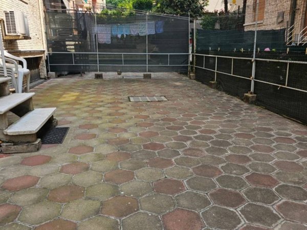 appartamento in vendita a Genova in zona Palmaro / Pra'