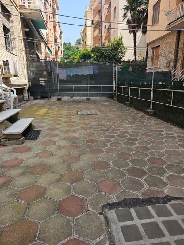 appartamento in vendita a Genova in zona Palmaro / Pra'