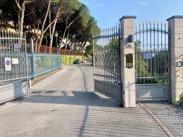 casa indipendente in vendita a Genova in zona Albaro