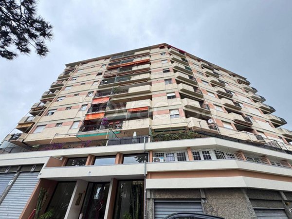 appartamento in vendita a Genova in zona Pegli