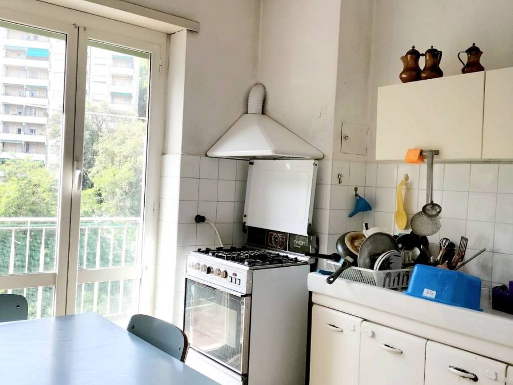 appartamento in vendita a Genova in zona Marassi