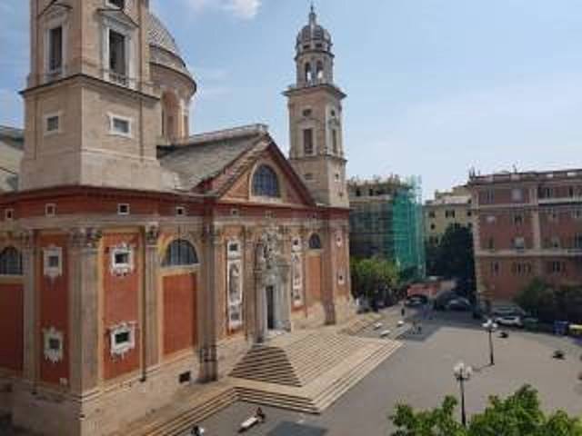 appartamento in vendita a Genova in zona Carignano