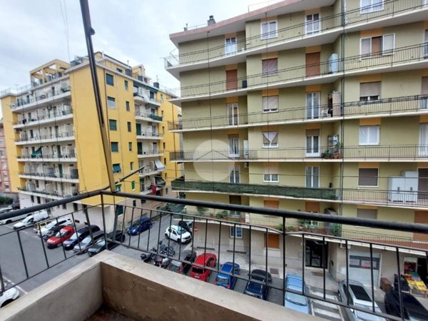 appartamento in vendita a Genova in zona Palmaro / Pra'