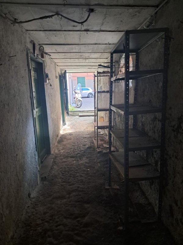 casa indipendente in vendita a Genova in zona Bolzaneto