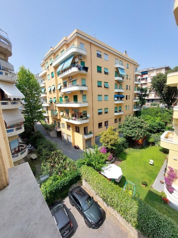 appartamento in vendita a Genova in zona Albaro