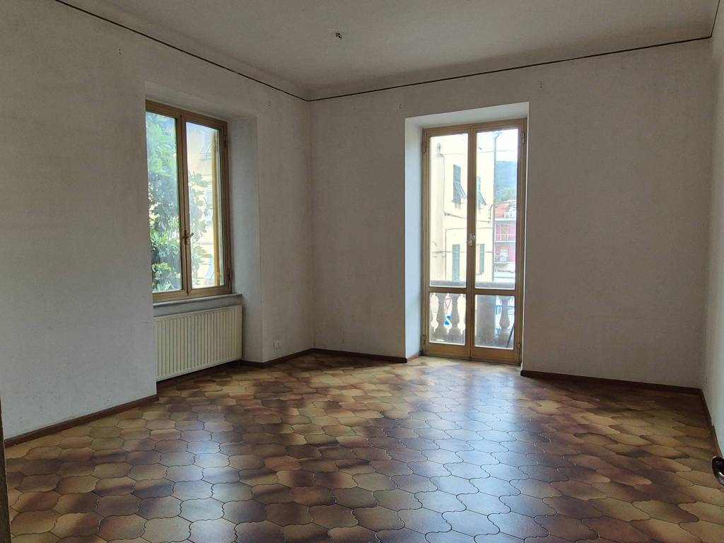 appartamento in vendita a Genova in zona Molassana