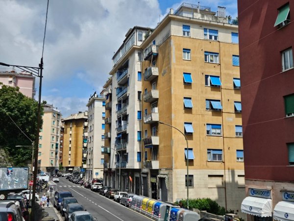 appartamento in vendita a Genova in zona Marassi