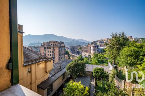 appartamento in vendita a Genova in zona Rivarolo
