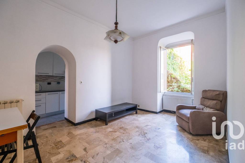 appartamento in vendita a Genova in zona Rivarolo
