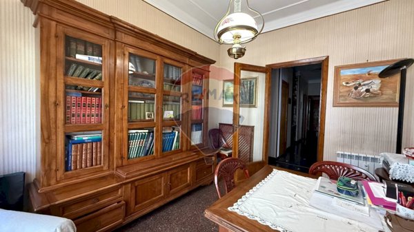 appartamento in vendita a Genova in zona Sestri Ponente