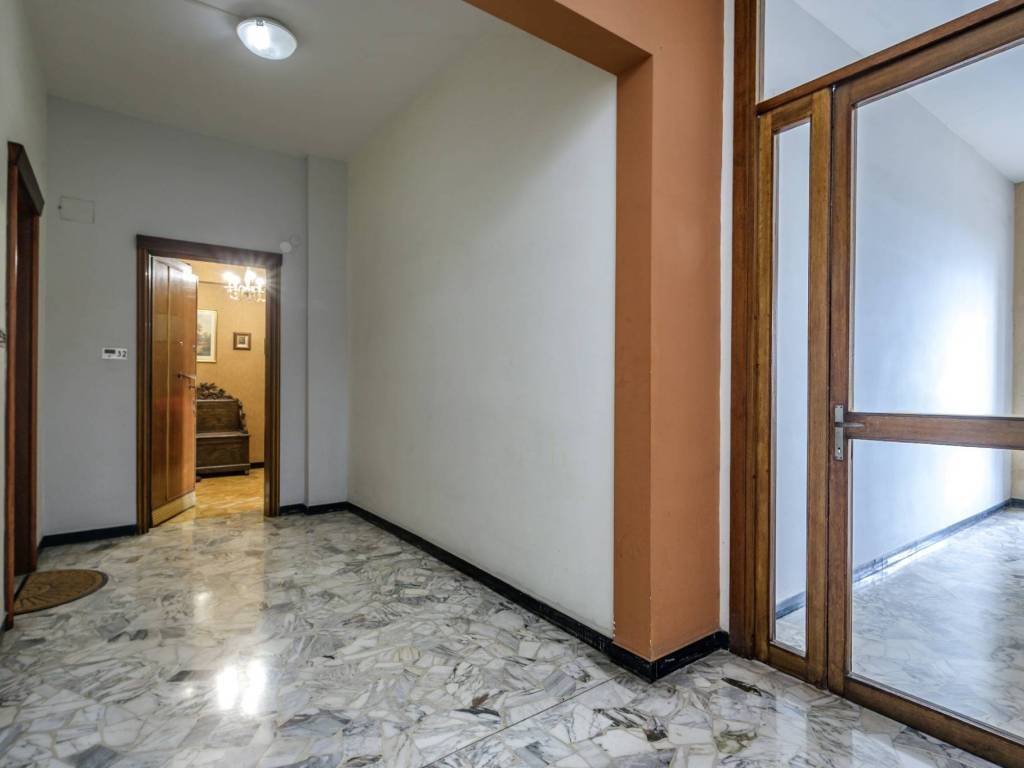 appartamento in vendita a Genova in zona Pegli
