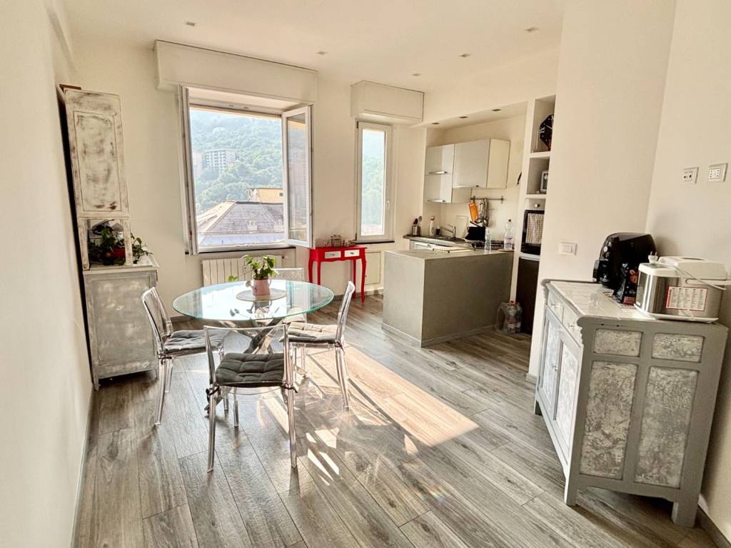 appartamento in vendita a Genova in zona Marassi