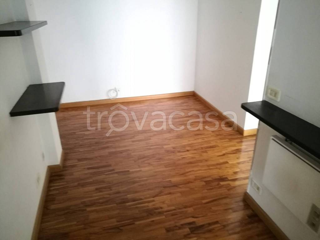 appartamento in vendita a Genova in zona Marassi