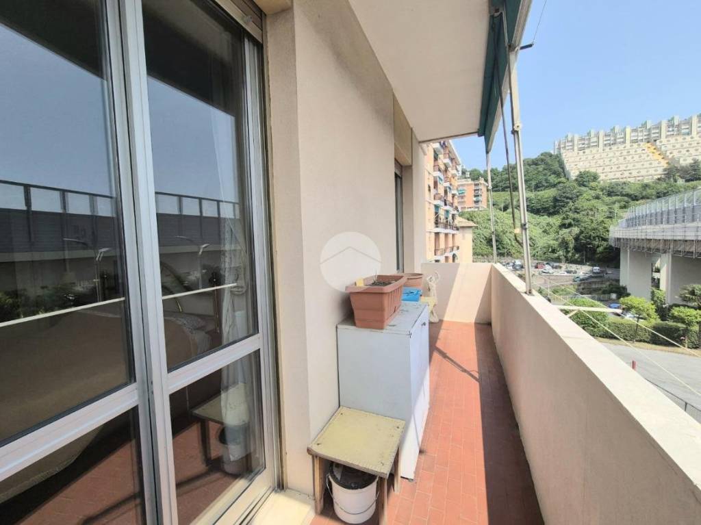 appartamento in vendita a Genova in zona Palmaro / Pra'