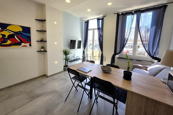 appartamento in vendita a Genova in zona Sottoripa / Maddalena / Molo