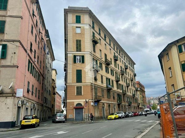 appartamento in vendita a Genova in zona Sampierdarena