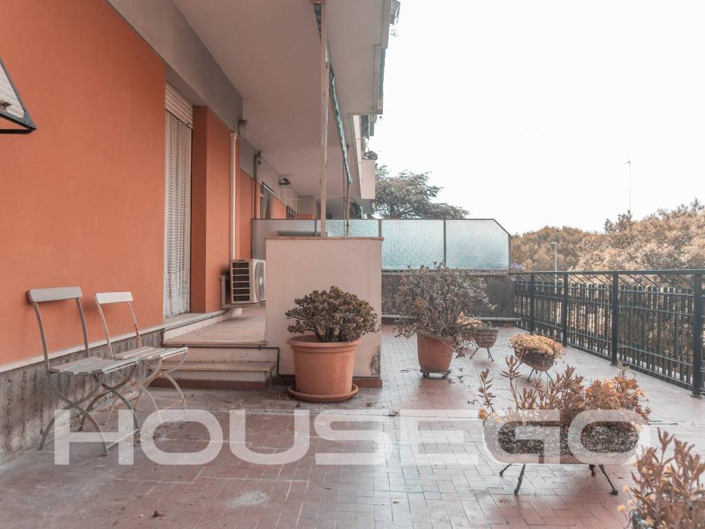 appartamento in vendita a Genova in zona Pegli