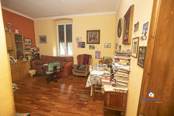 appartamento in vendita a Genova in zona Marassi