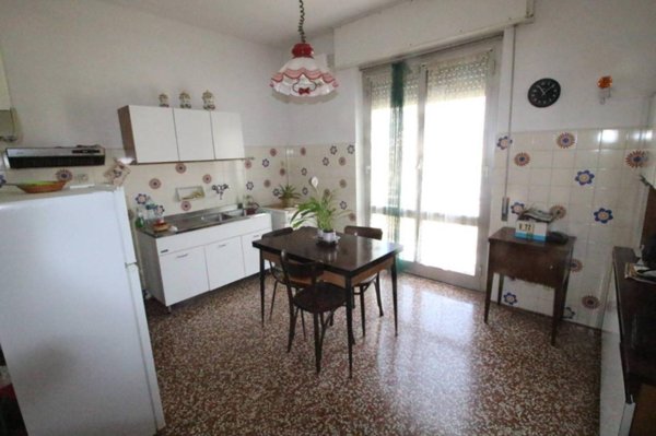 appartamento in vendita a Genova in zona Palmaro / Pra'