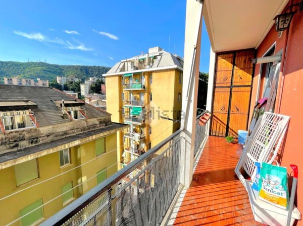 appartamento in vendita a Genova in zona Oregina