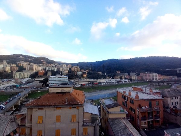 appartamento in vendita a Genova in zona Molassana