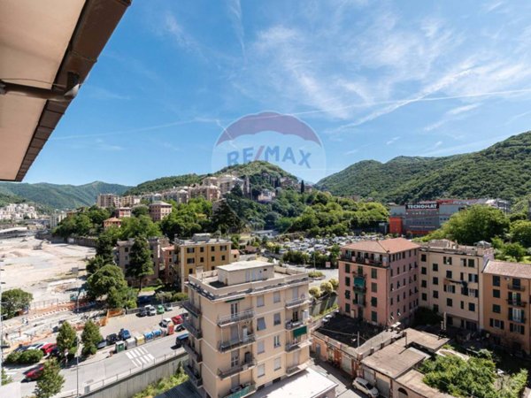 appartamento in vendita a Genova in zona Molassana