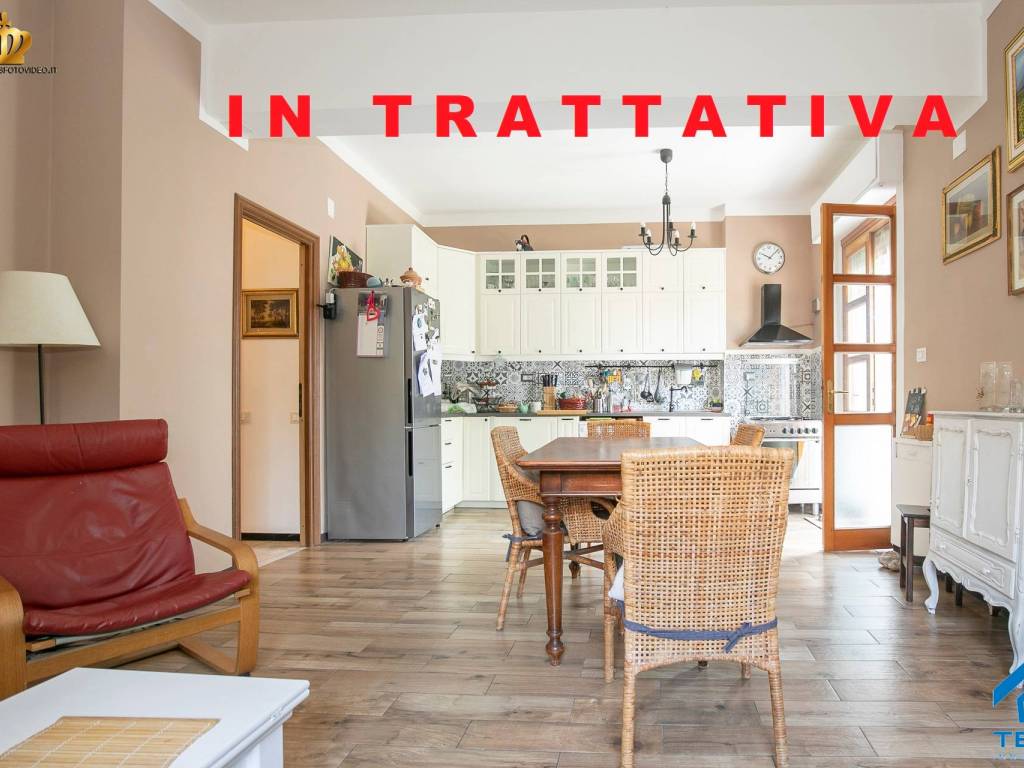 appartamento in vendita a Genova in zona Molassana