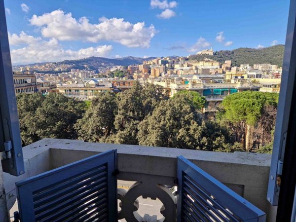 appartamento in vendita a Genova in zona Sturla