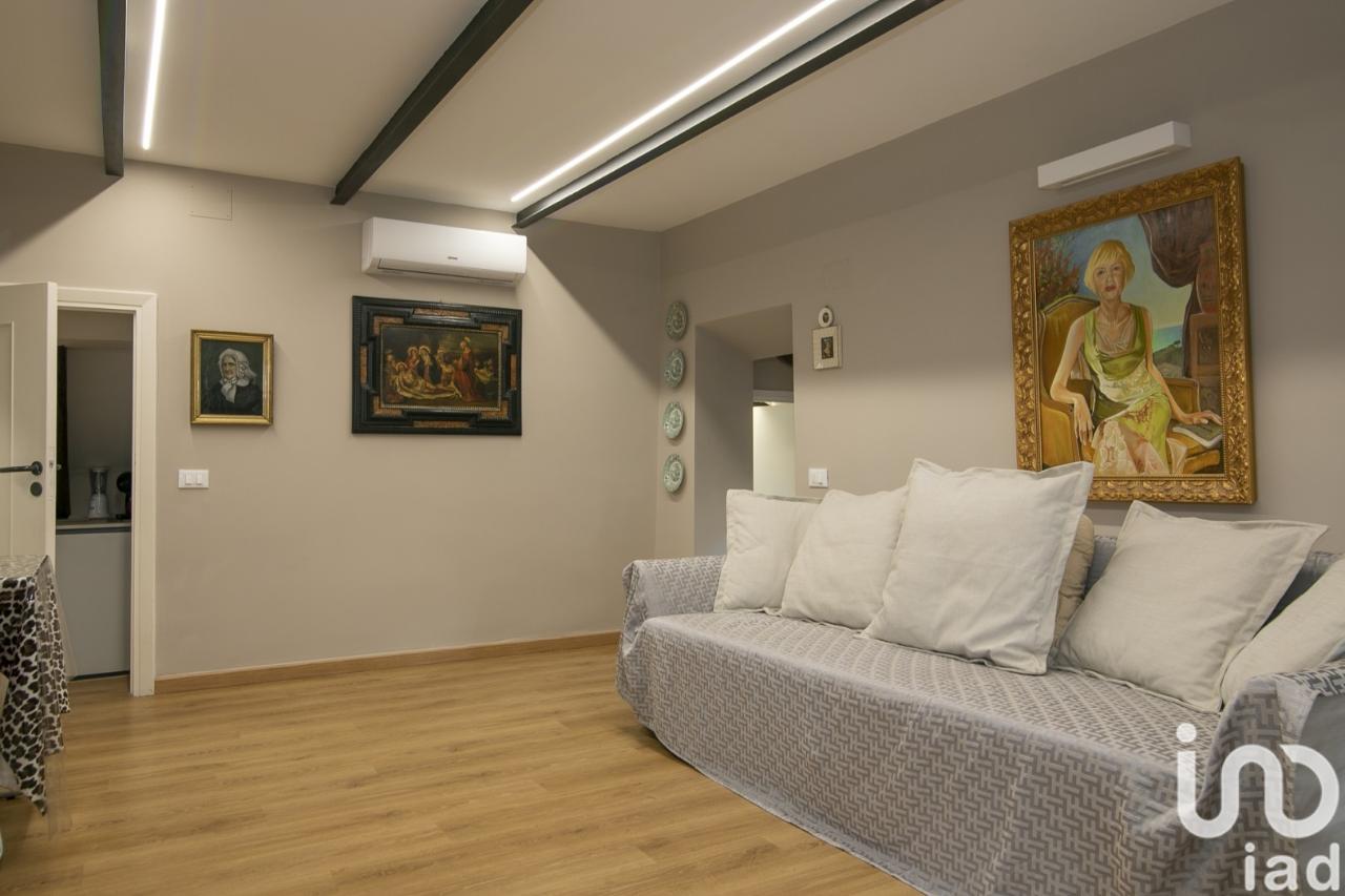 appartamento in vendita a Genova in zona Castelletto