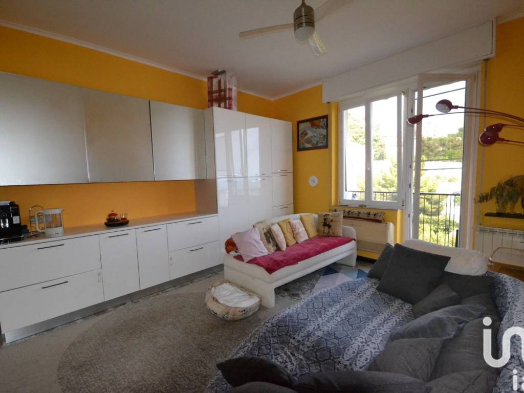 appartamento in vendita a Genova in zona Pegli