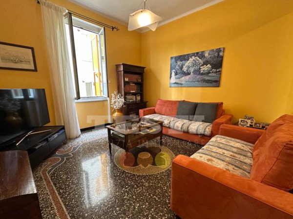appartamento in vendita a Genova in zona Sestri Ponente