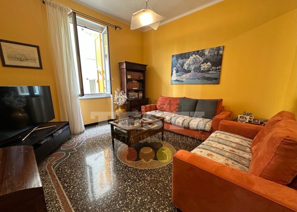 appartamento in vendita a Genova in zona Sestri Ponente