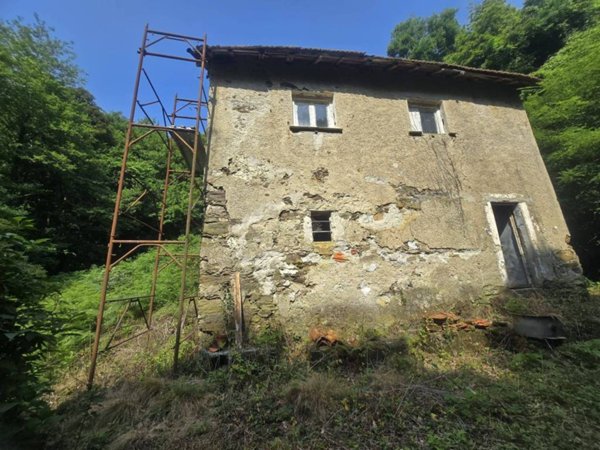 casa indipendente in vendita a Genova in zona Voltri