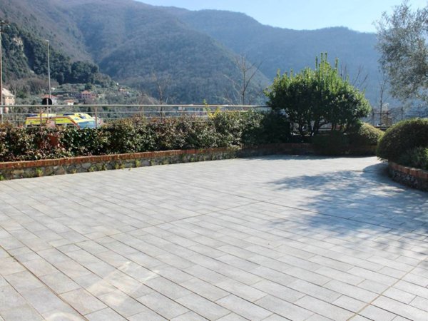 appartamento in vendita a Genova in zona Bavari