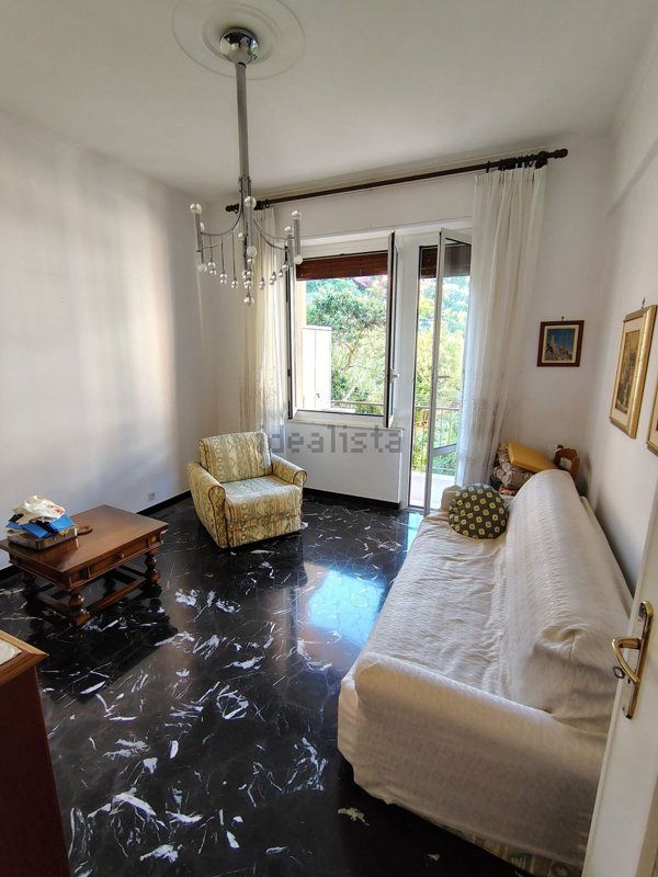 appartamento in vendita a Genova in zona Sestri Ponente