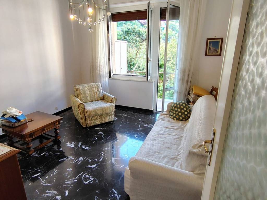 appartamento in vendita a Genova in zona Sestri Ponente