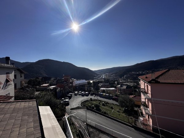 casa indipendente in vendita a Genova in zona Lagaccio / Granarolo