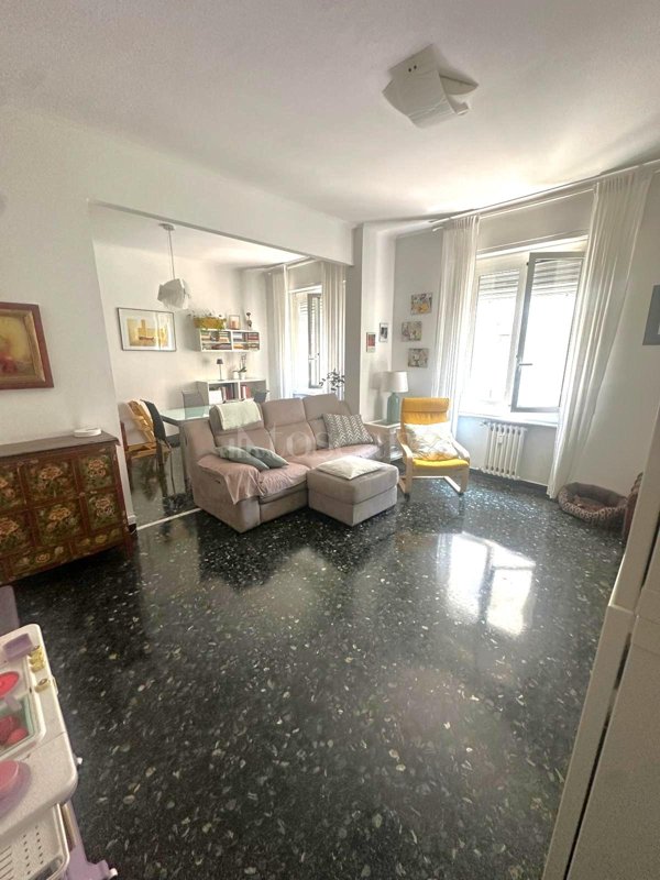 casa indipendente in vendita a Genova in zona Sampierdarena