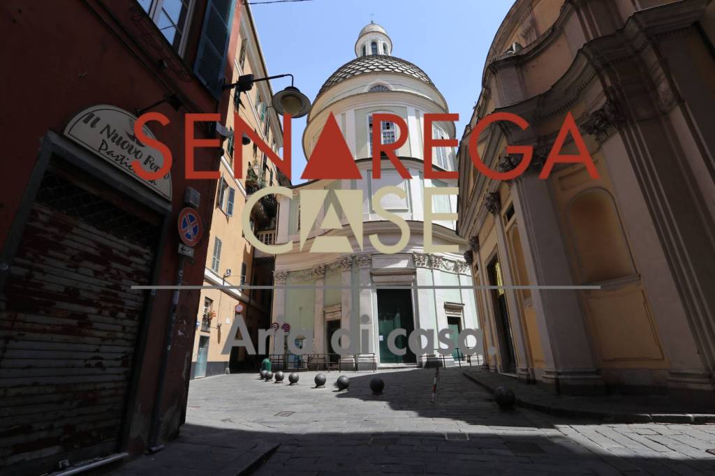 appartamento in vendita a Genova in zona Sottoripa / Maddalena / Molo