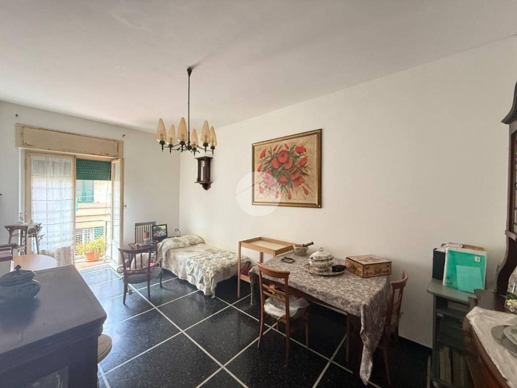 appartamento in vendita a Genova in zona Sampierdarena