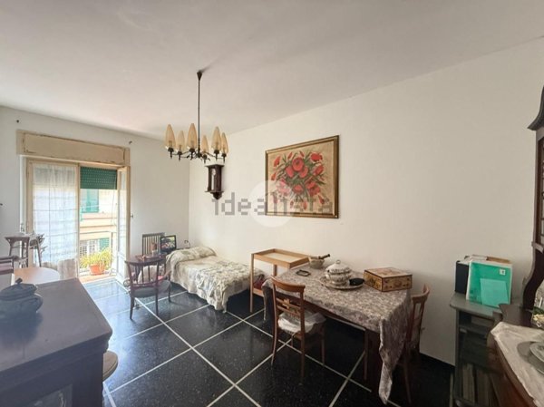 appartamento in vendita a Genova in zona Sampierdarena