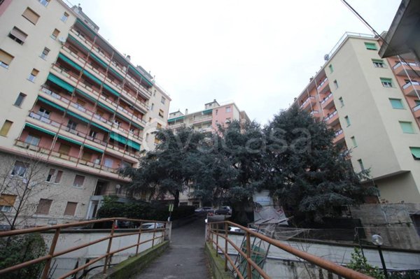 appartamento in vendita a Genova in zona Palmaro / Pra'