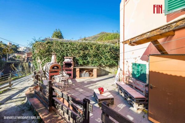casa indipendente in vendita a Genova in zona San Desiderio