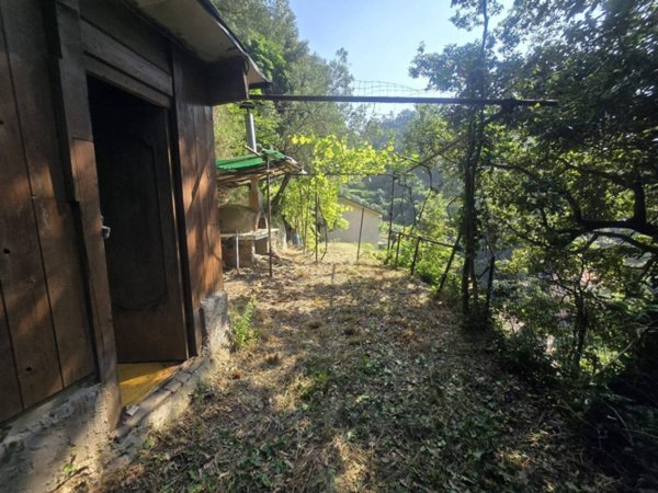 casa indipendente in vendita a Genova in zona Crevari