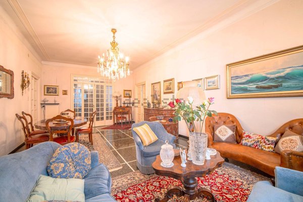 appartamento in vendita a Genova in zona Castelletto