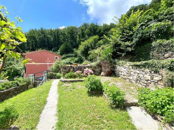 casa indipendente in vendita a Genova in zona Castelletto
