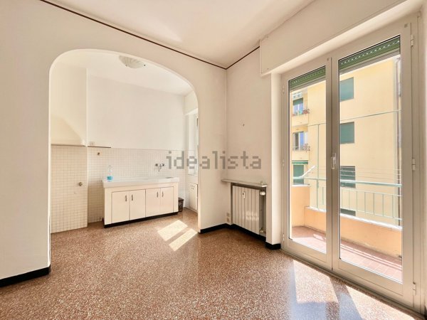 appartamento in vendita a Genova in zona Palmaro / Pra'