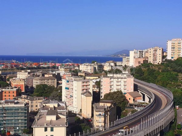 appartamento in vendita a Genova in zona Palmaro / Pra'