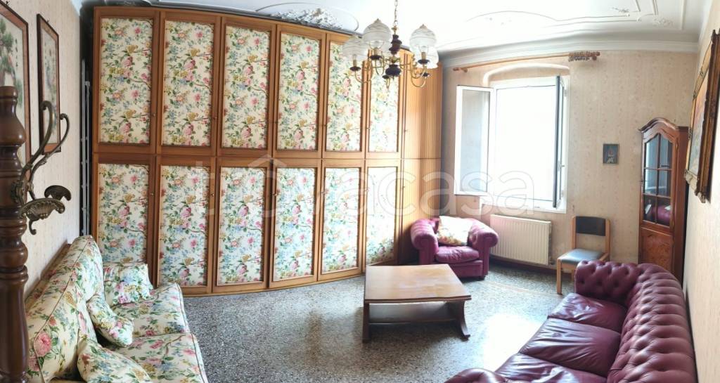 appartamento in vendita a Genova in zona Staglieno